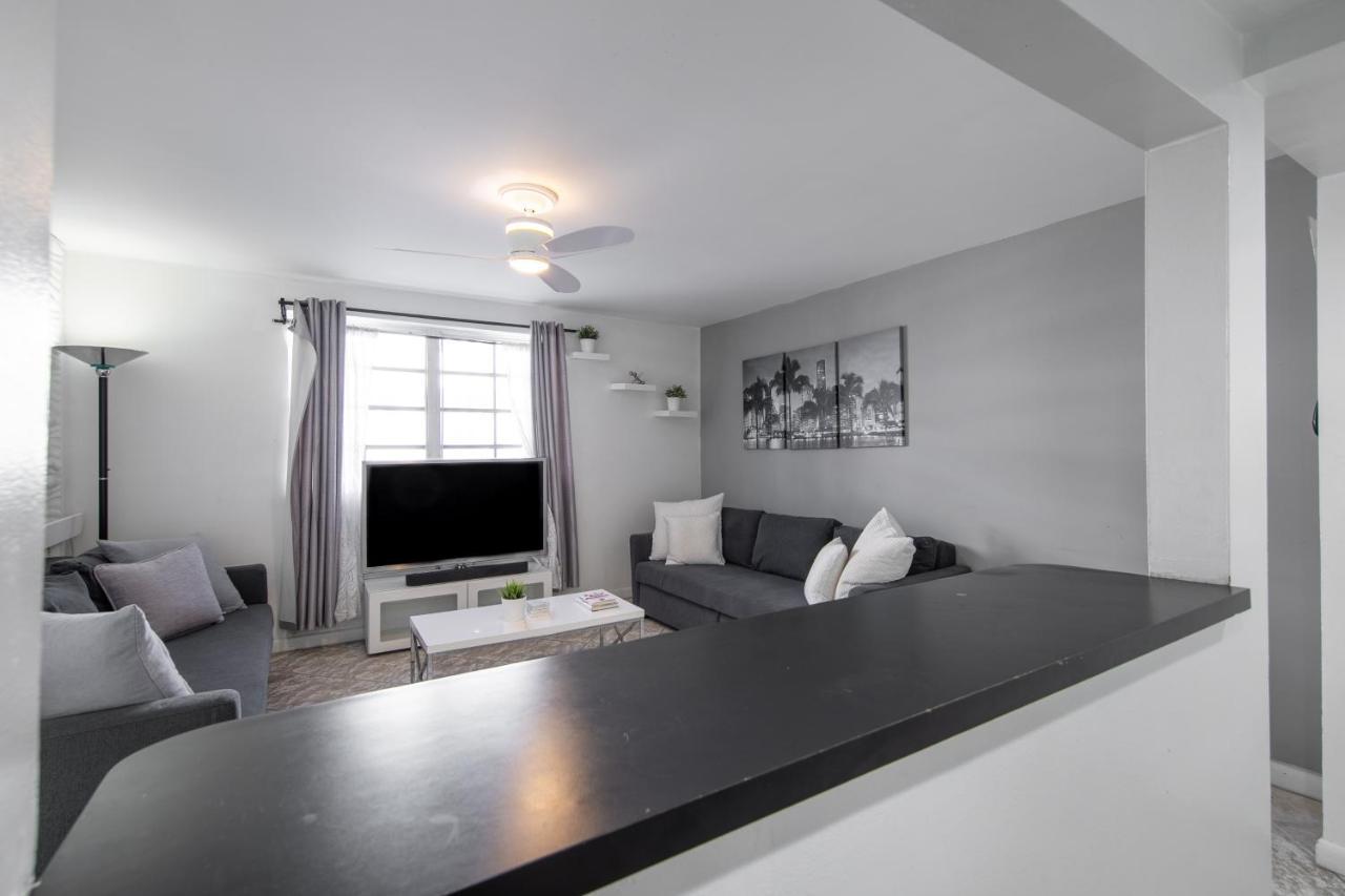 Collins Chic Apartment Miami Beach Exterior foto